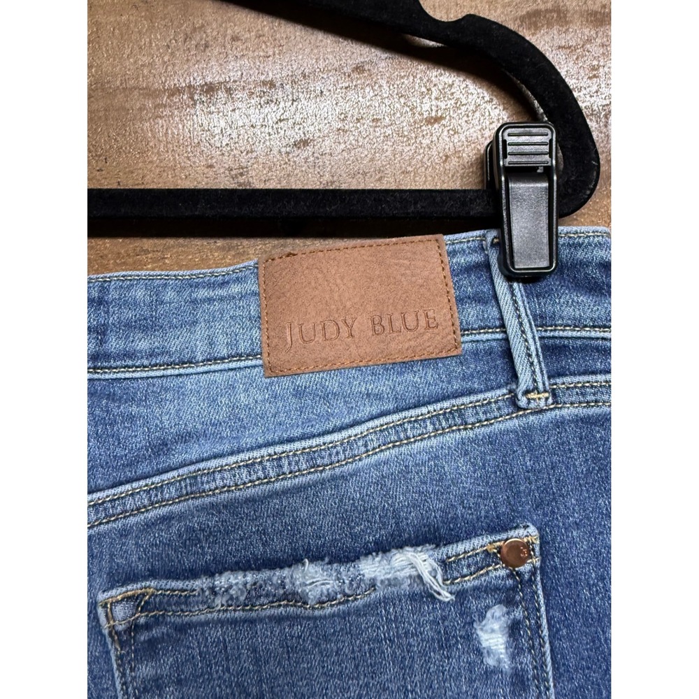 Judy Blue Distressed Boyfriend Jeans High Rise Button Fly Medium Wash 9/29 - Picture 7 of 10